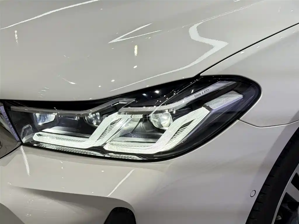 BMW 6 Series GT 2022 Model 630i M Sport Package фото 6