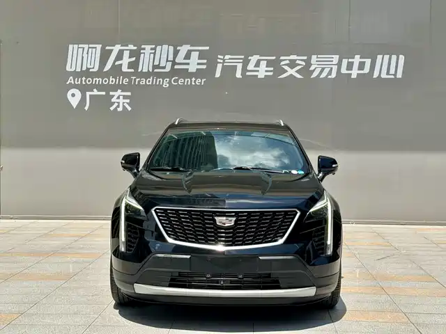 Cadillac XT4 2020 Facelift 28T 2WD Leading — фото 2