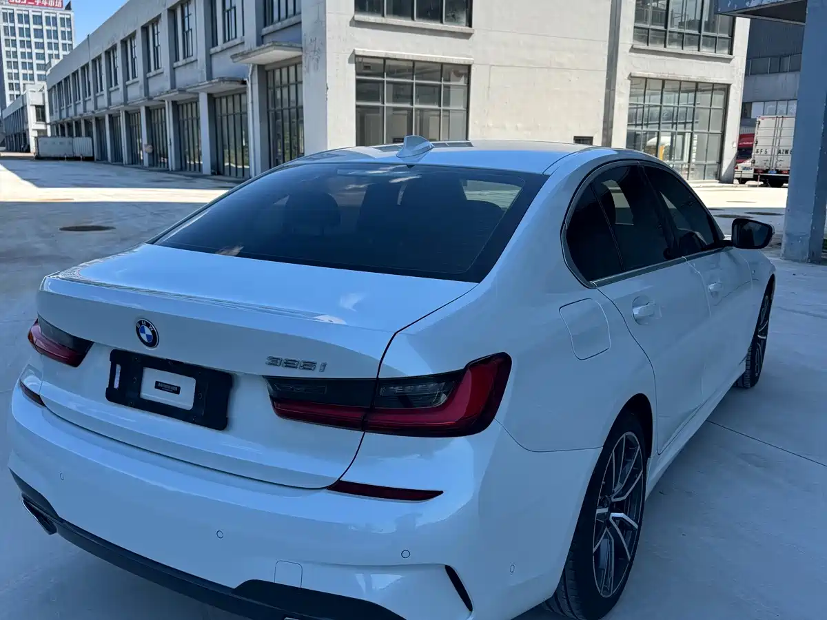 Фото 4 - BMW 3 Series