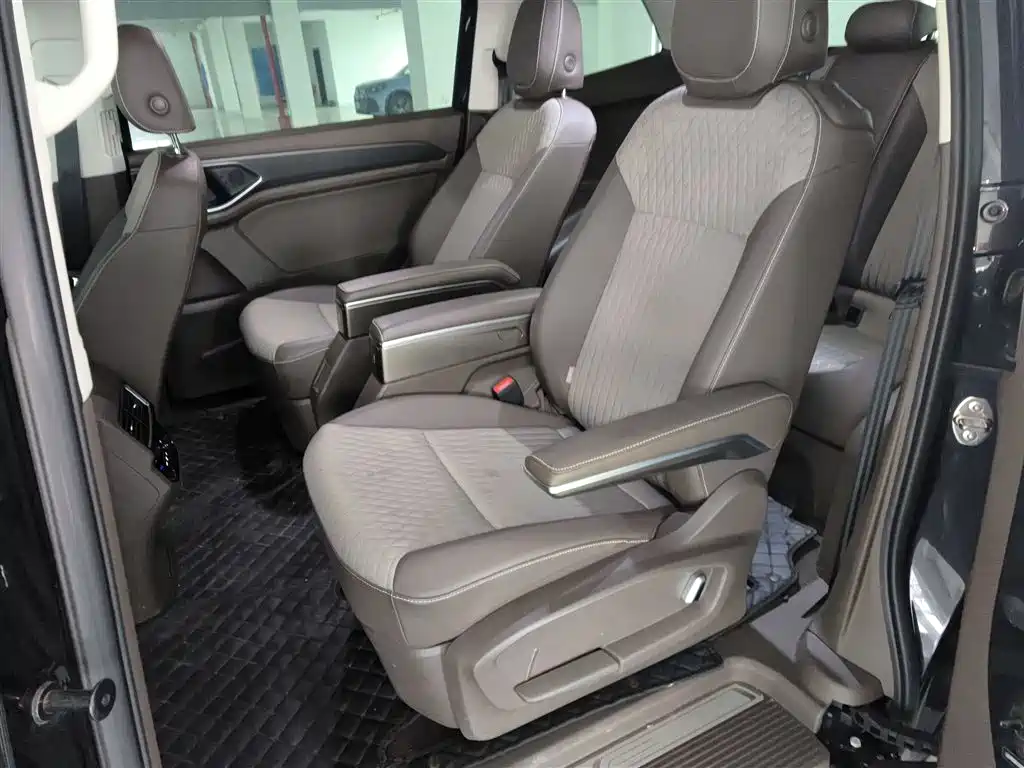 Volkswagen Viloran 2024 330TSI Business Edition фото 17
