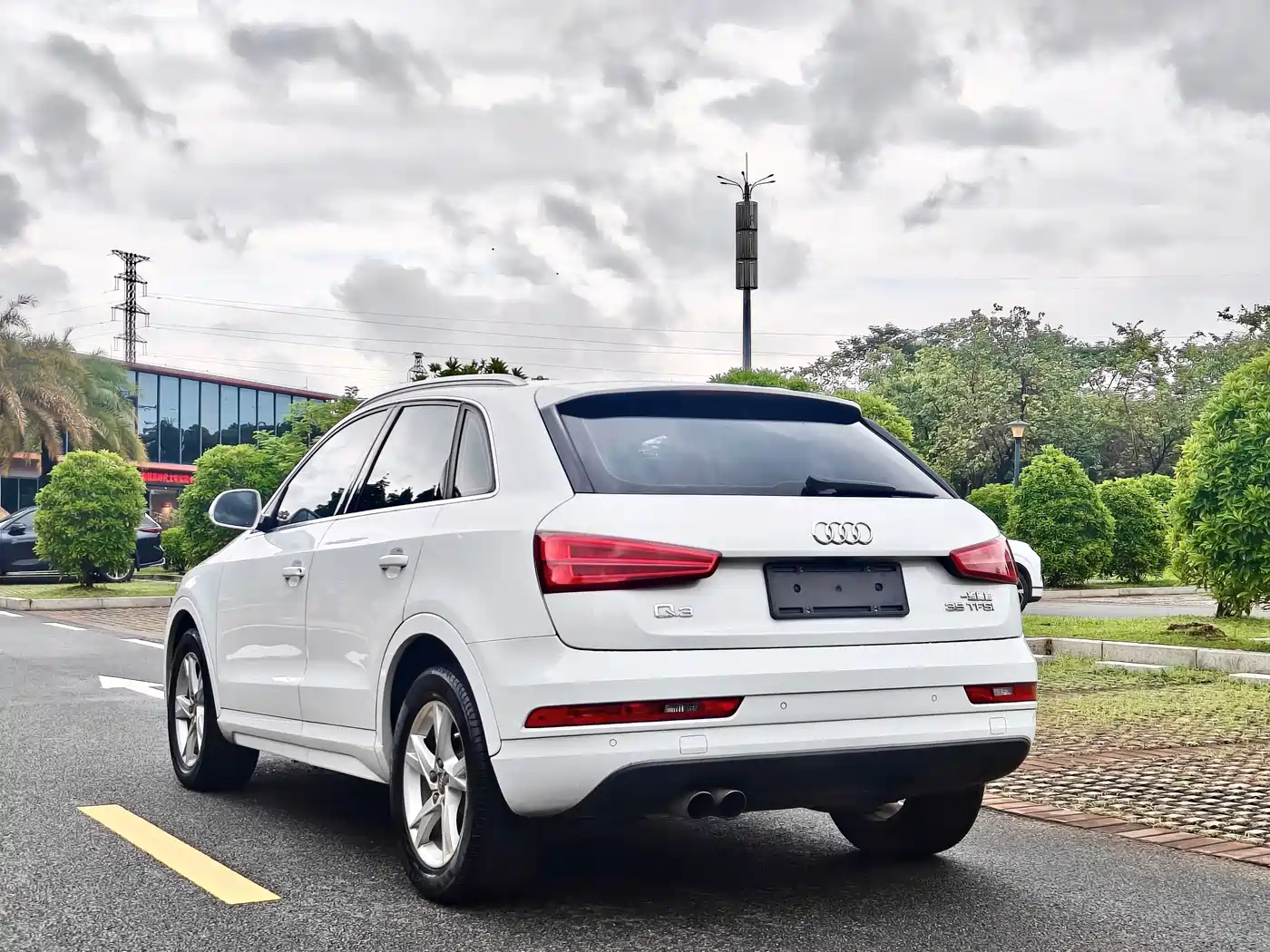 Фото 5 - Audi Q3