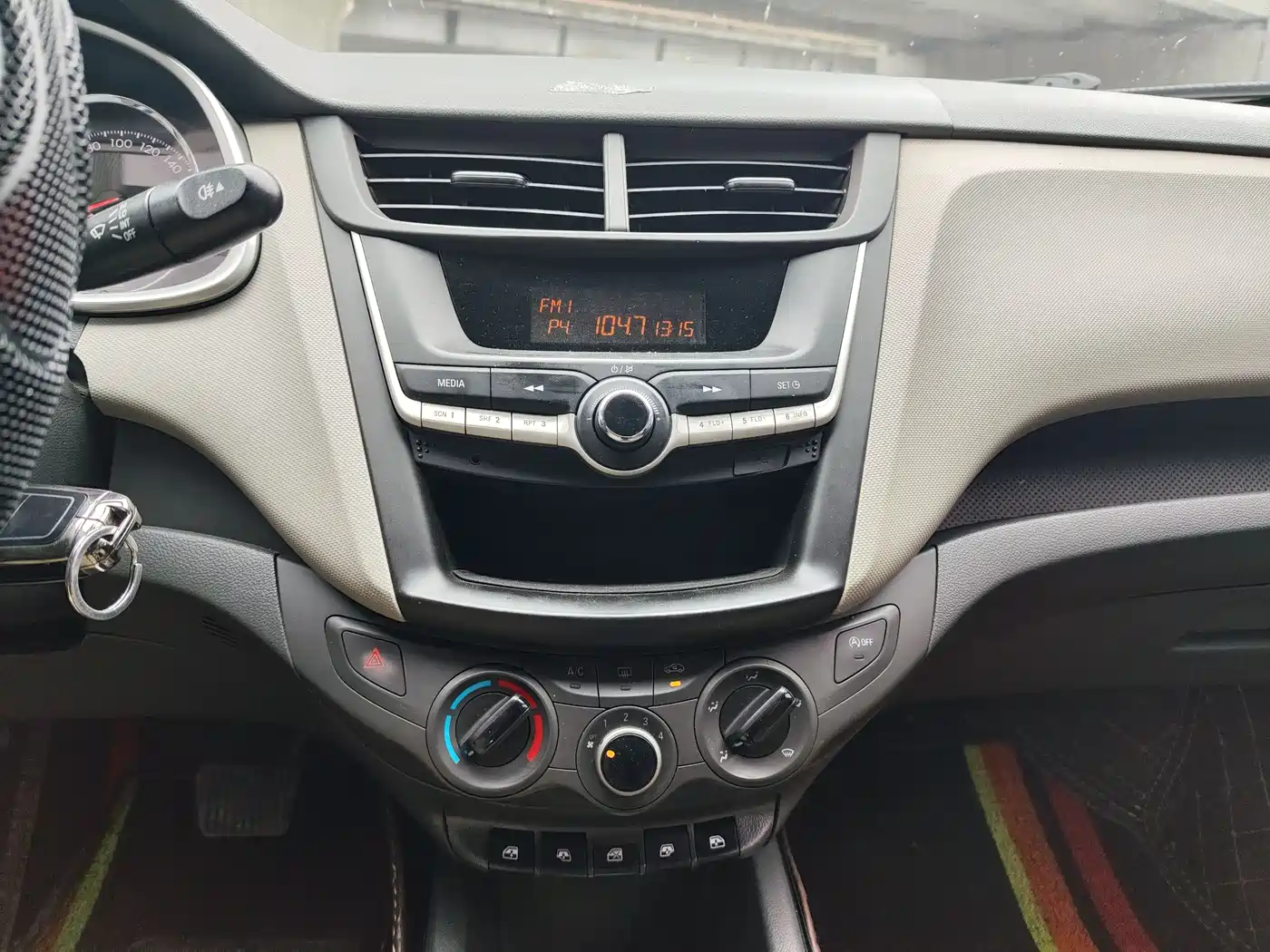 Chevrolet Sail 2018 Sail 3 1.3L AMT Ideal фото 14