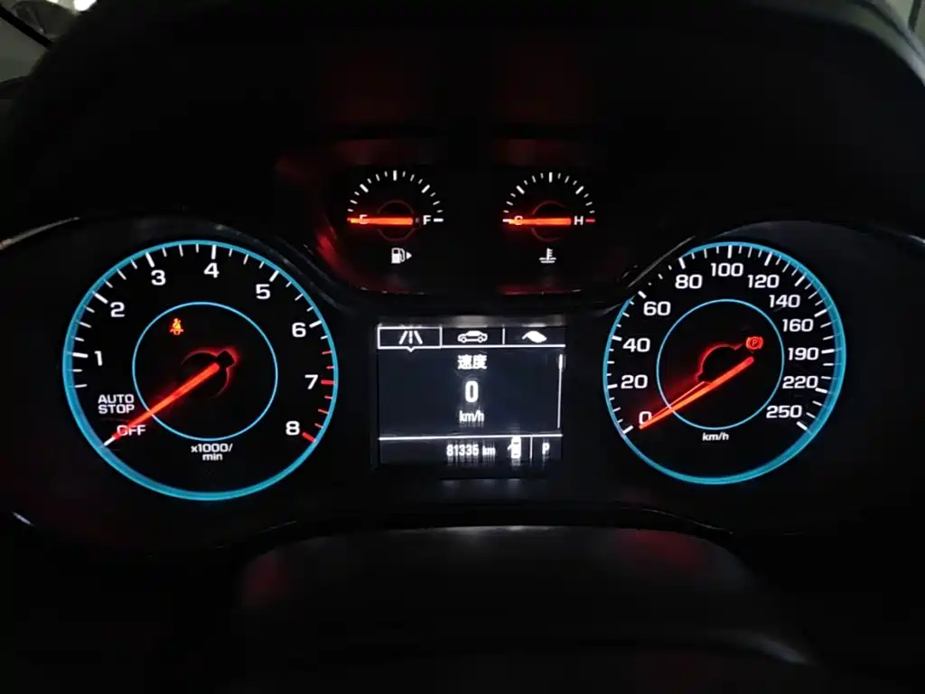 Chevrolet Cruze 2017 2018 320 Automatic Pioneer Sunroof Edition