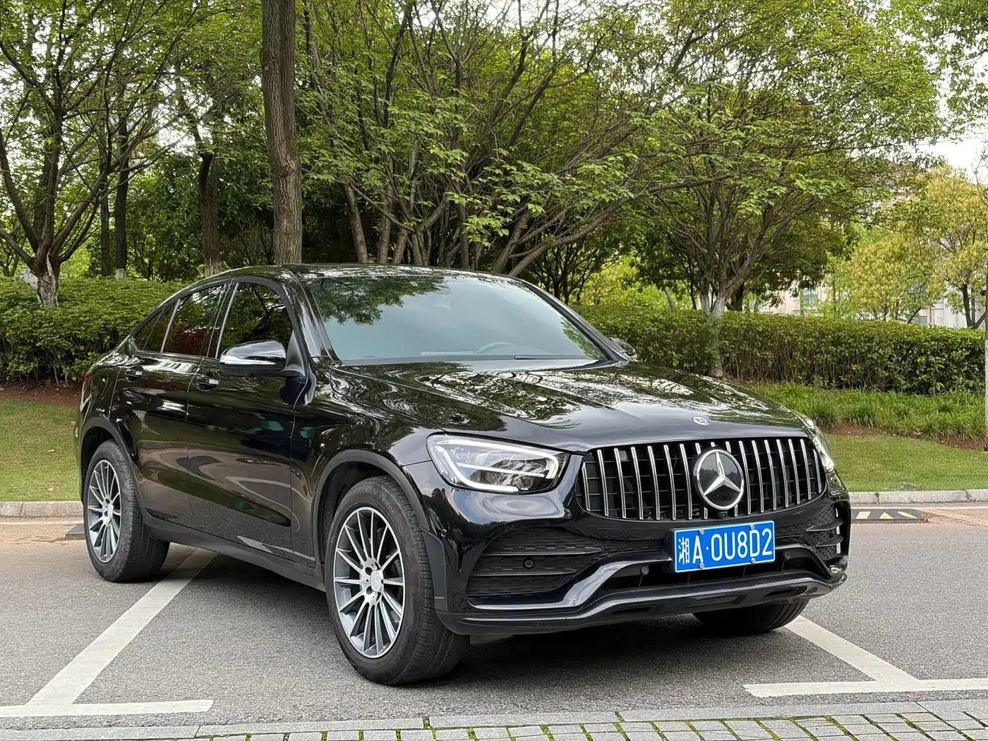 Mercedes-Benz GLC Coupe 2020 GLC 260 4MATIC Coupe SUV фото 3