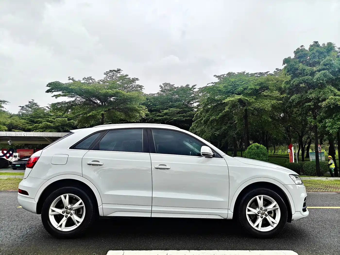 Фото 8 - Audi Q3