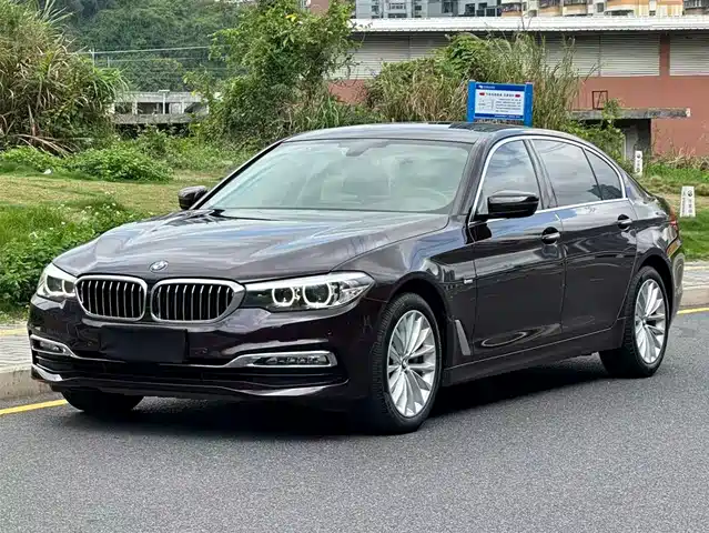 BMW 5 SERIES