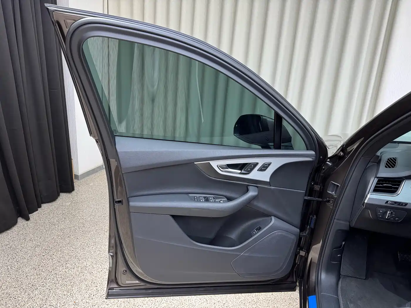 Audi Q7 2019 45 TFSI Comfort фото 13