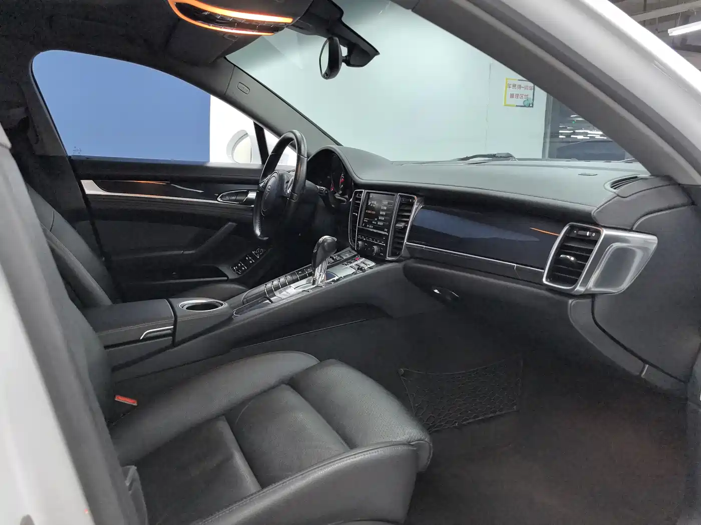 Porsche Panamera 2014 Panamera 4 3.0T фото 5