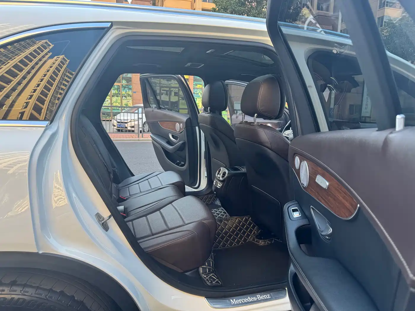 Mercedes-Benz GLC 2021 GLC 300 L 4MATIC Sporty фото 14