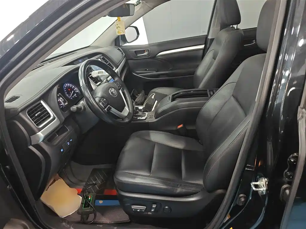 Toyota Highlander 2018 2.0T 4WD Luxury 7-seater China VI фото 15