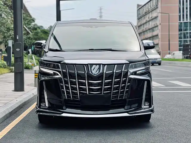 Toyota Alphard Гибрид, 2.5L, Премиум