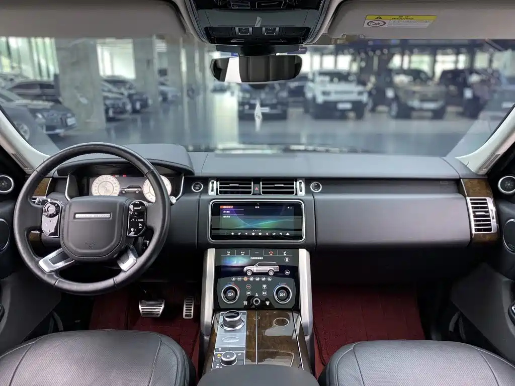 Фото 11 - Land Rover Range Rover