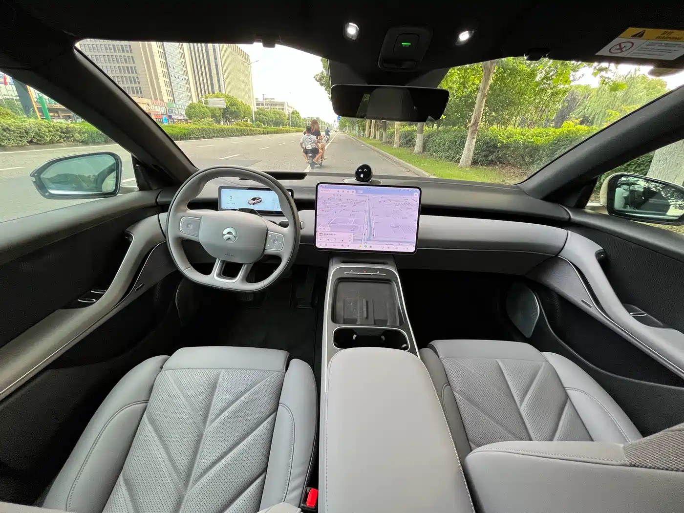 NIO NIO ET5T 2025 75kWh Touring 11