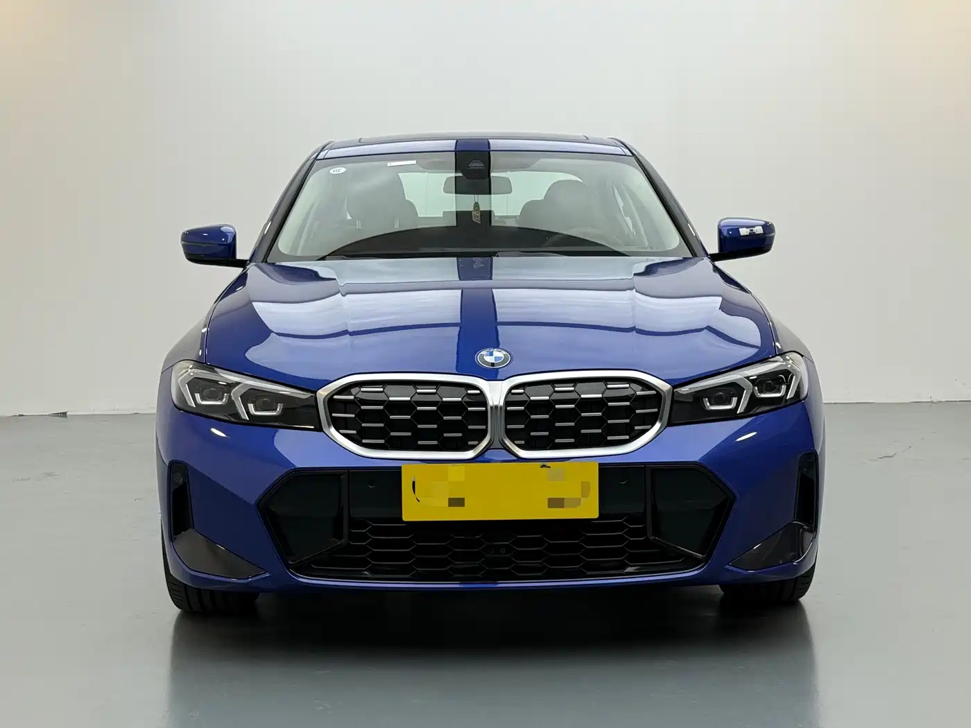 BMW 3 Series 2023 325Li xDrive M Sport Package фото 2