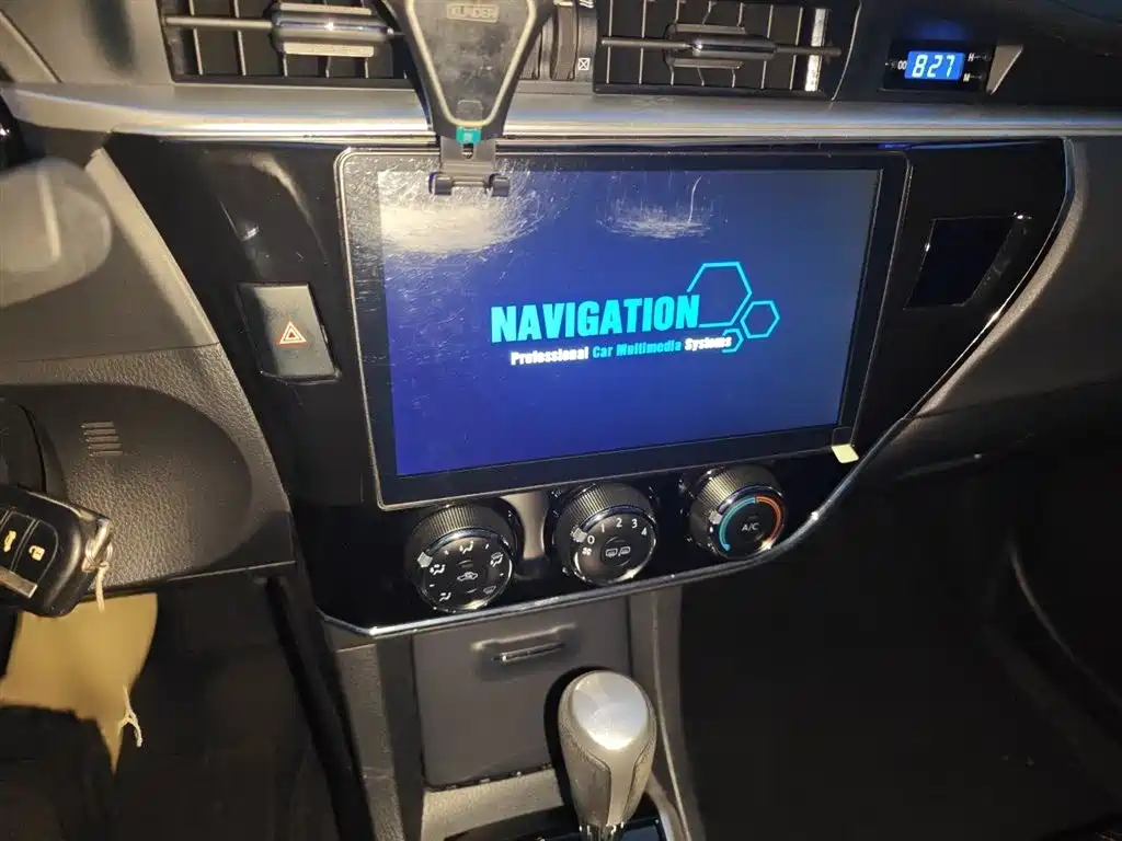 Toyota Corolla 2017 Facelift 1.6L S-CVT GL фото 6
