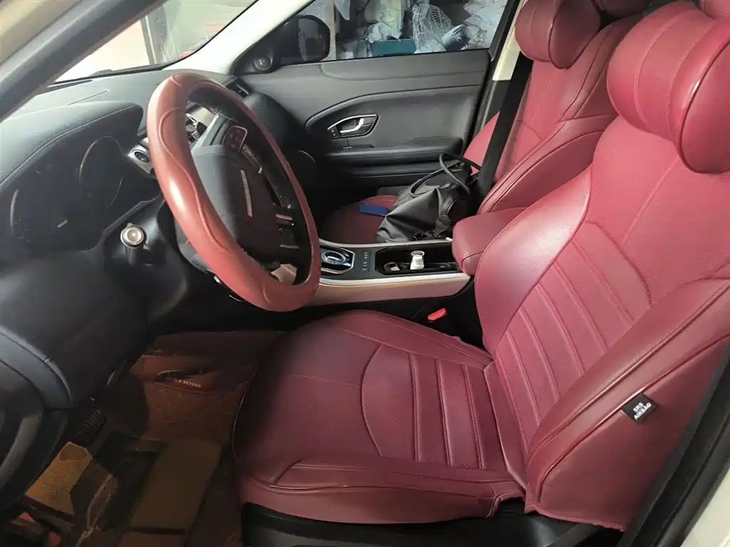 Land Rover Range Rover Evoque 2017 2.0T British Style Edition фото 8