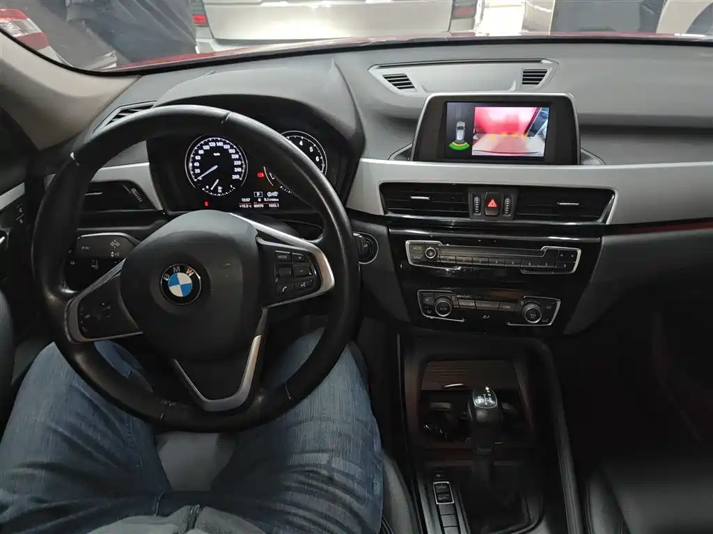 BMW X1 2019 sDrive18Li Fashion Model фото 10