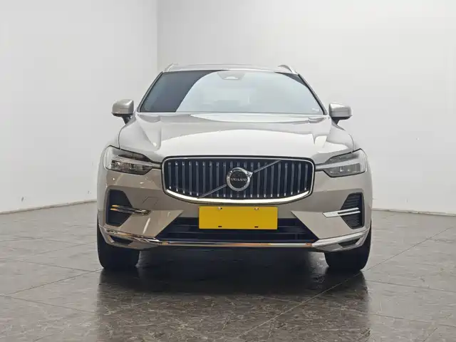 Volvo XC60 2025 B5 AWD Smart Luxury Edition — фото 5