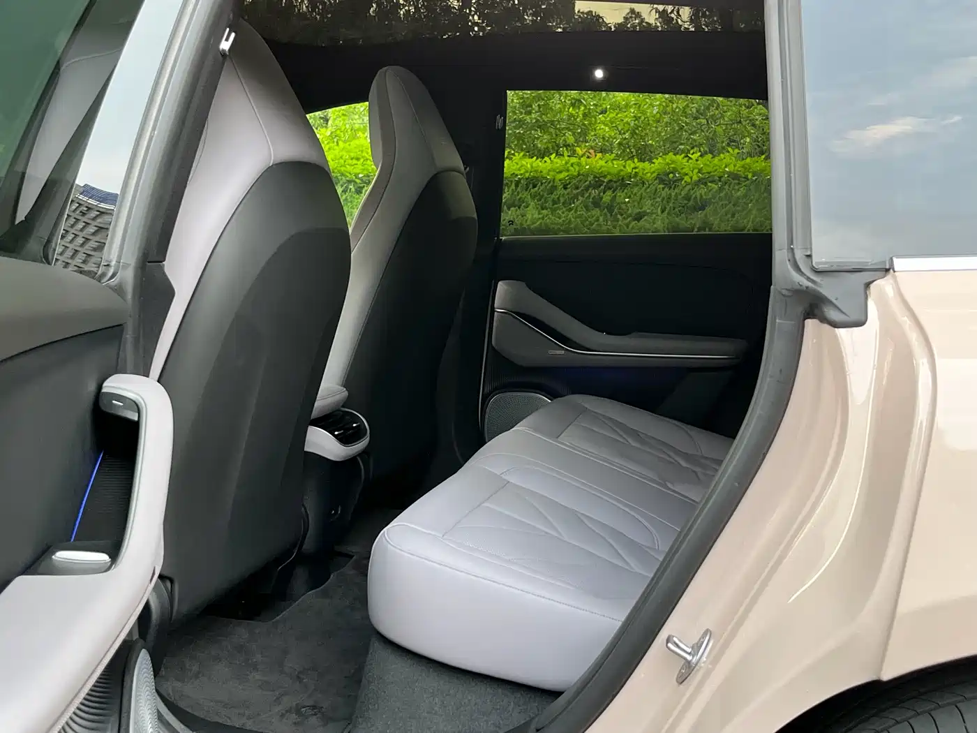 NIO NIO ET5T 2025 75kWh Touring 17
