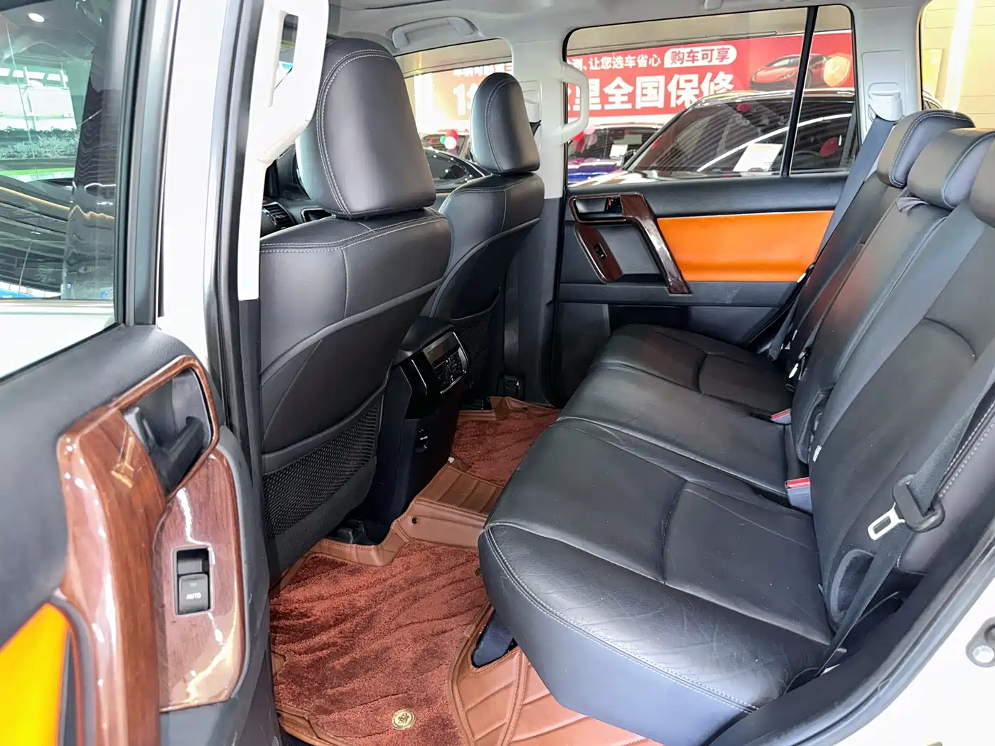 Фото 12 - Toyota Prado