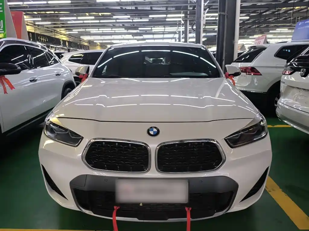 Photo 3 - BMW X2