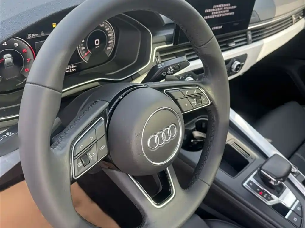 Audi A4L 2023 40 TFSI Fashion Dynamic фото 11