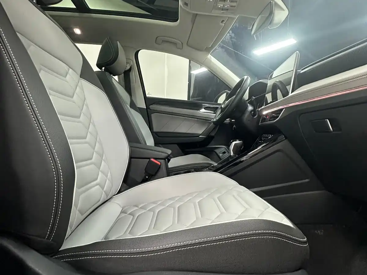 Volkswagen Tayron 2023 280TSI 2WD Luxury Plus Advanced Edition фото 14