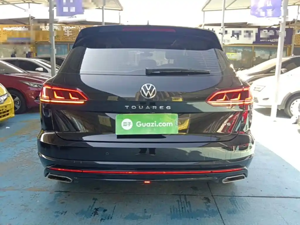 Фото 6 - Volkswagen Touareg