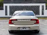 Фото 8 - Volvo S90
