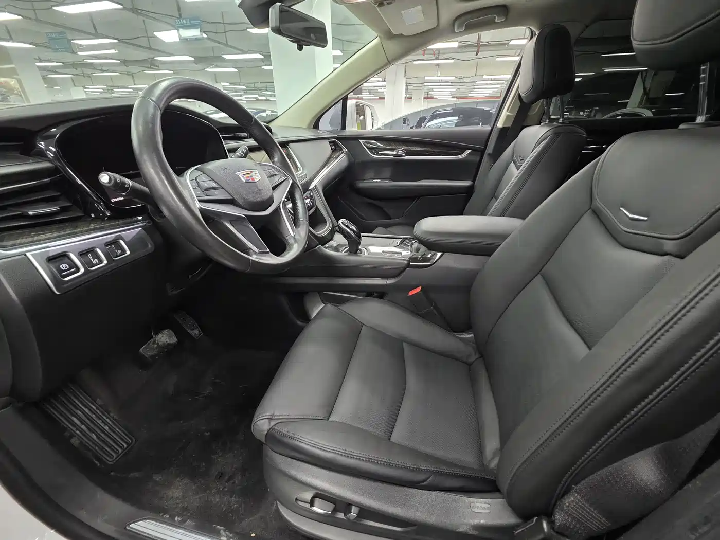 Cadillac XT5 2016 25T Luxury Model фото 11