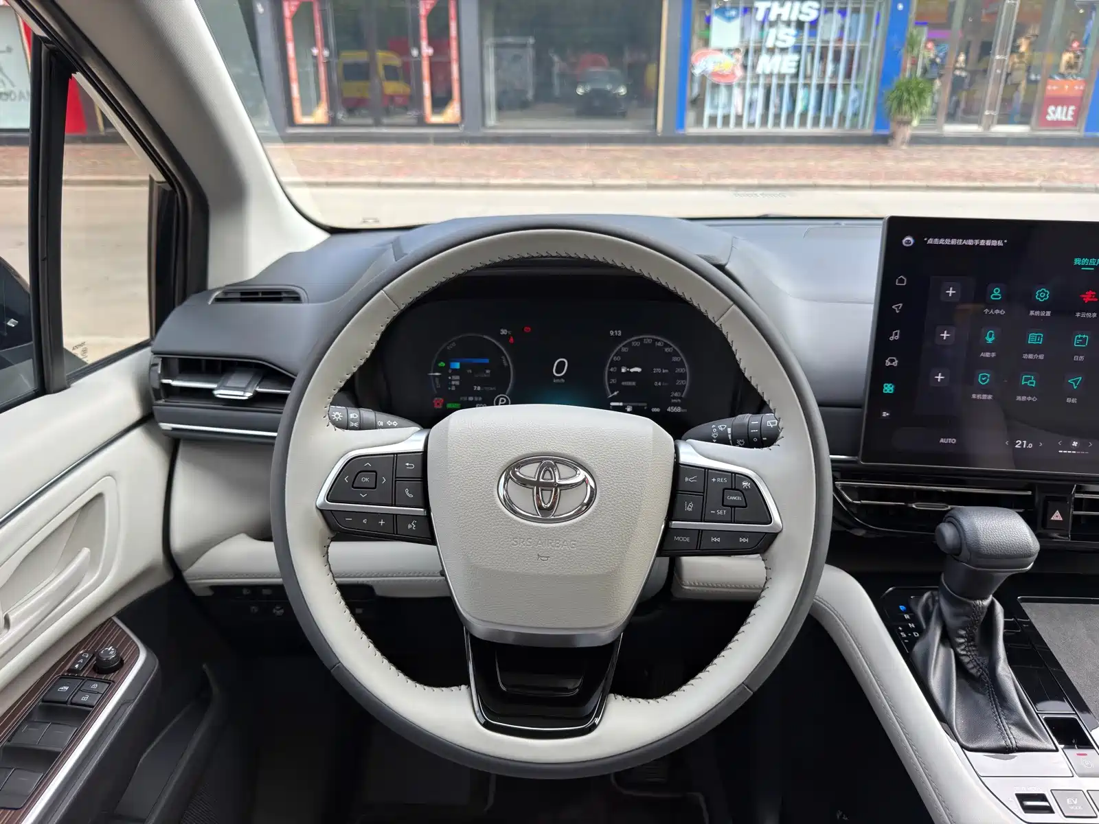 Фото 8 - Toyota Sienna