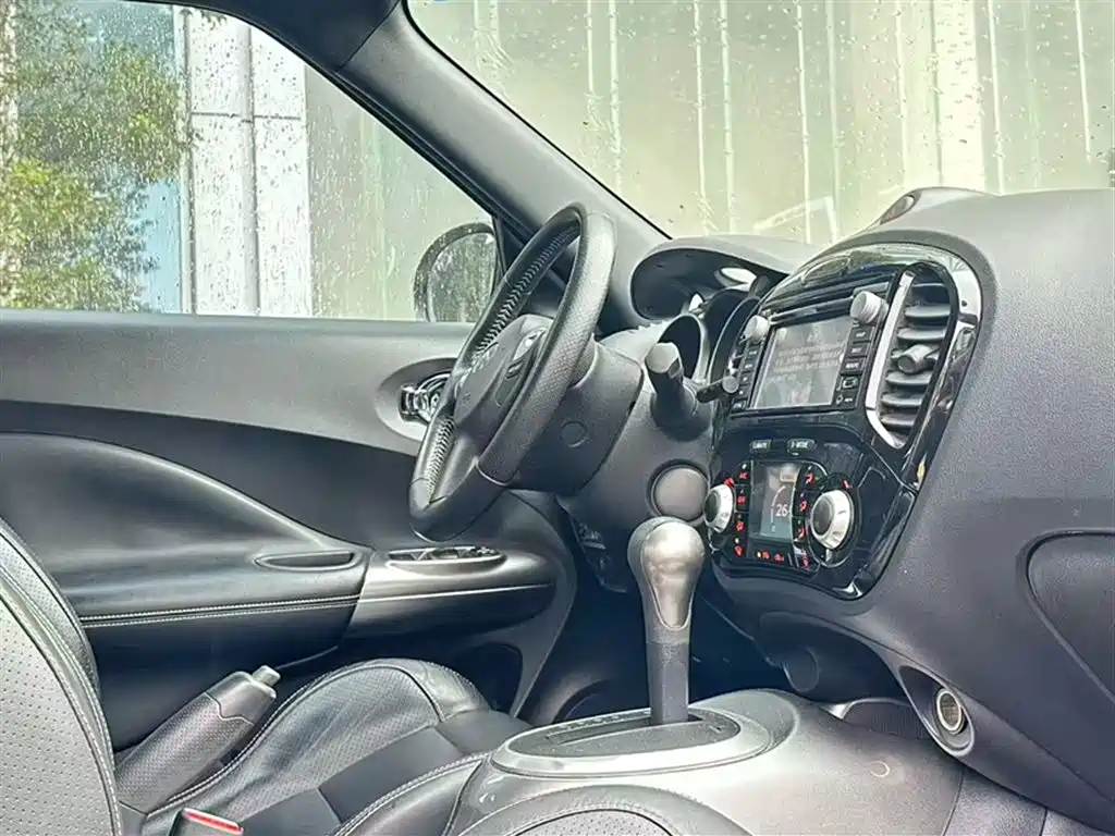 INFINITI ESQ