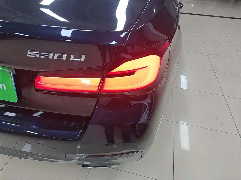 BMW 5 Series 2022 Facelift 530Li Leading M Sport Package фото 24