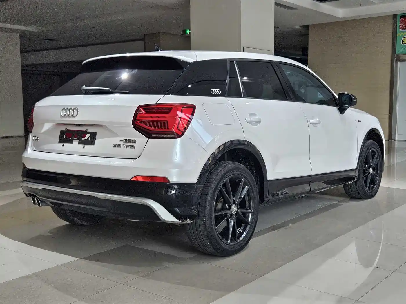 Audi Q2L 2018 35 TFSI Launch Exclusive Edition China VI фото 4