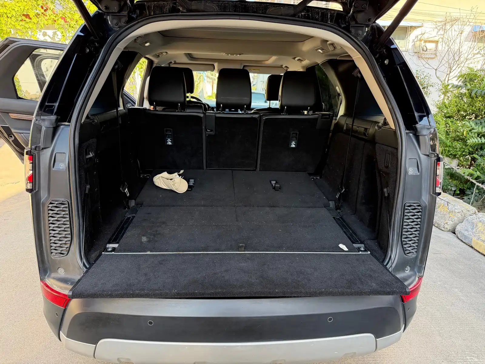 Photo 12 - Land Rover Discovery