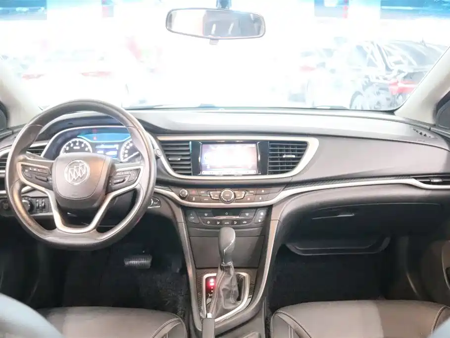Buick Excelle 2015 18T Dual-Clutch Luxury фото 5