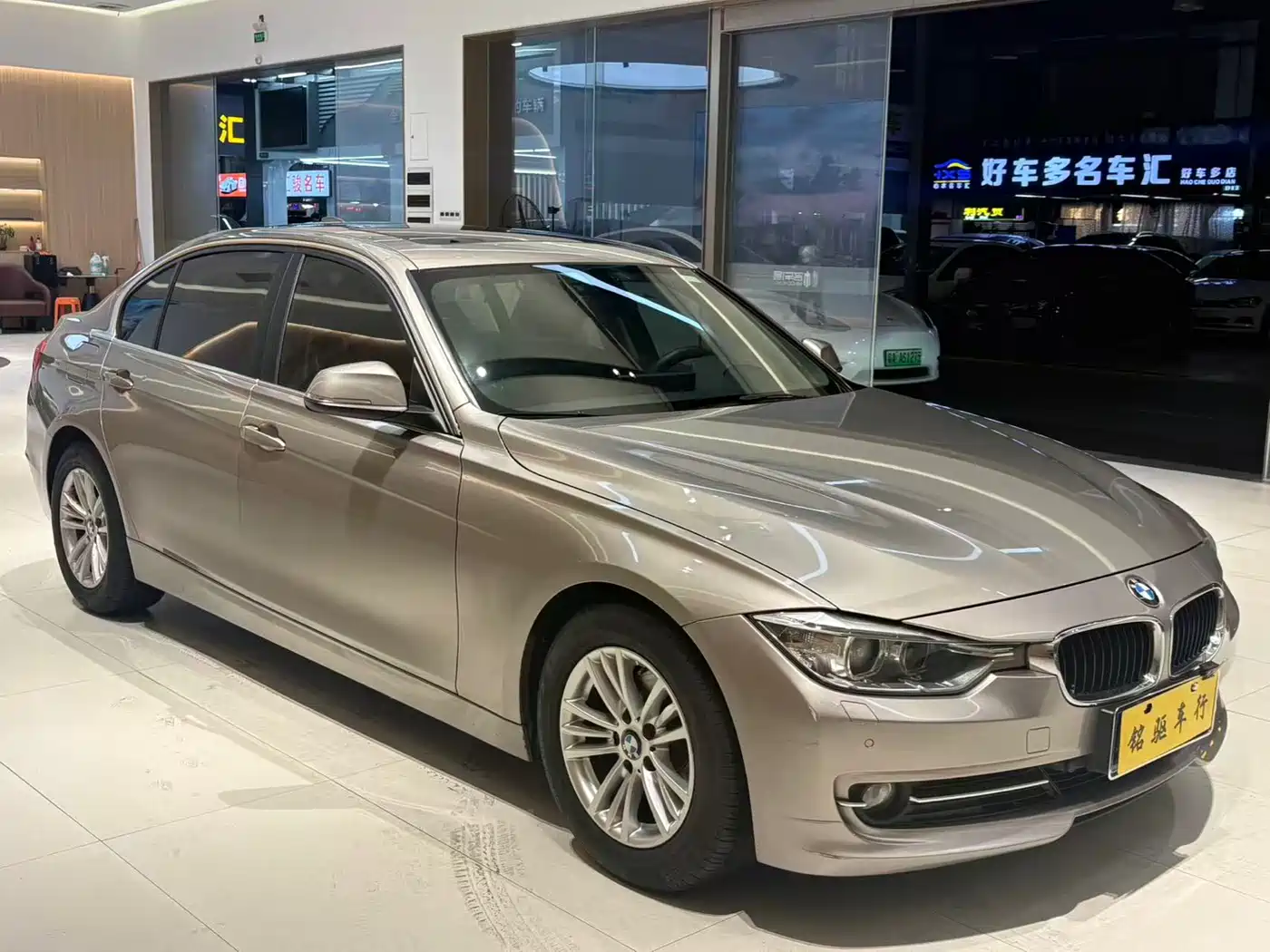 BMW 3 Series 2015 320Li Fashion фото 15