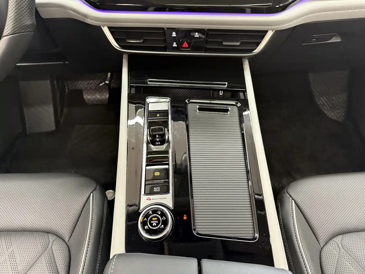 Volkswagen Teramont 2024 380TSI 4WD Prestige Luxury Edition фото 27
