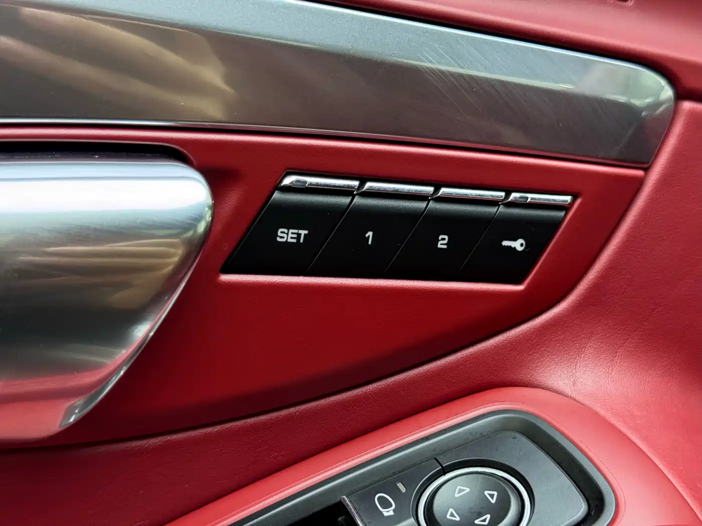 Porsche 911 2012 Carrera S 3.8L фото 13