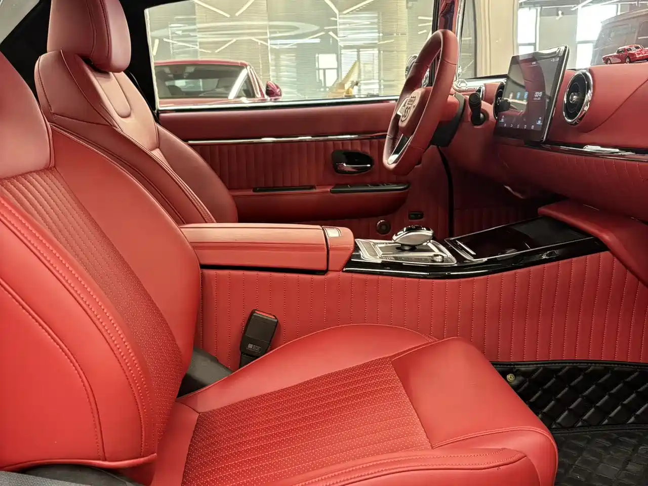 SONGSAN MOTORS SS DOLPHIN