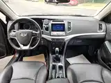 Фото 10 - Geely Vision