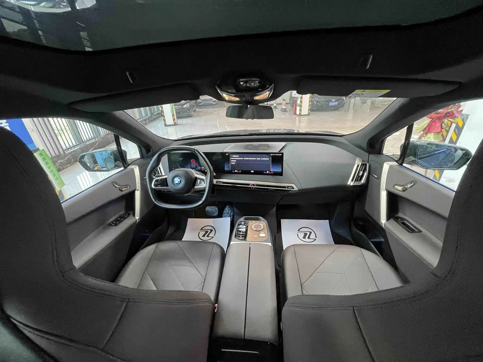 Фото 12 - Luxgen U6 SUV