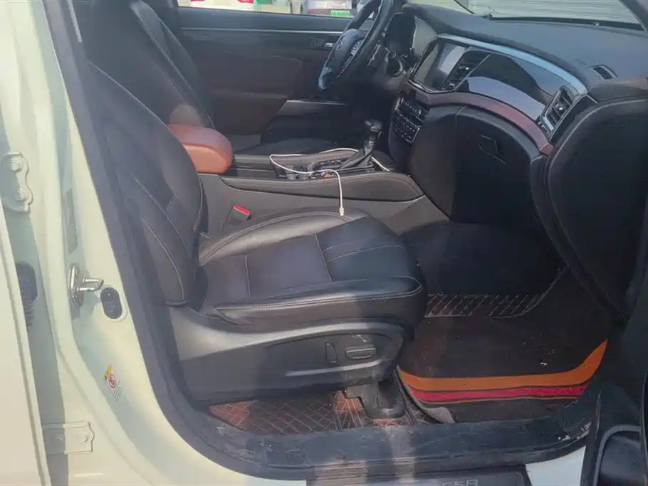 GAC Trumpchi Trumpchi GS8 2019 390T 2WD Luxury Smart Connect Edition (7-seater) фото 8
