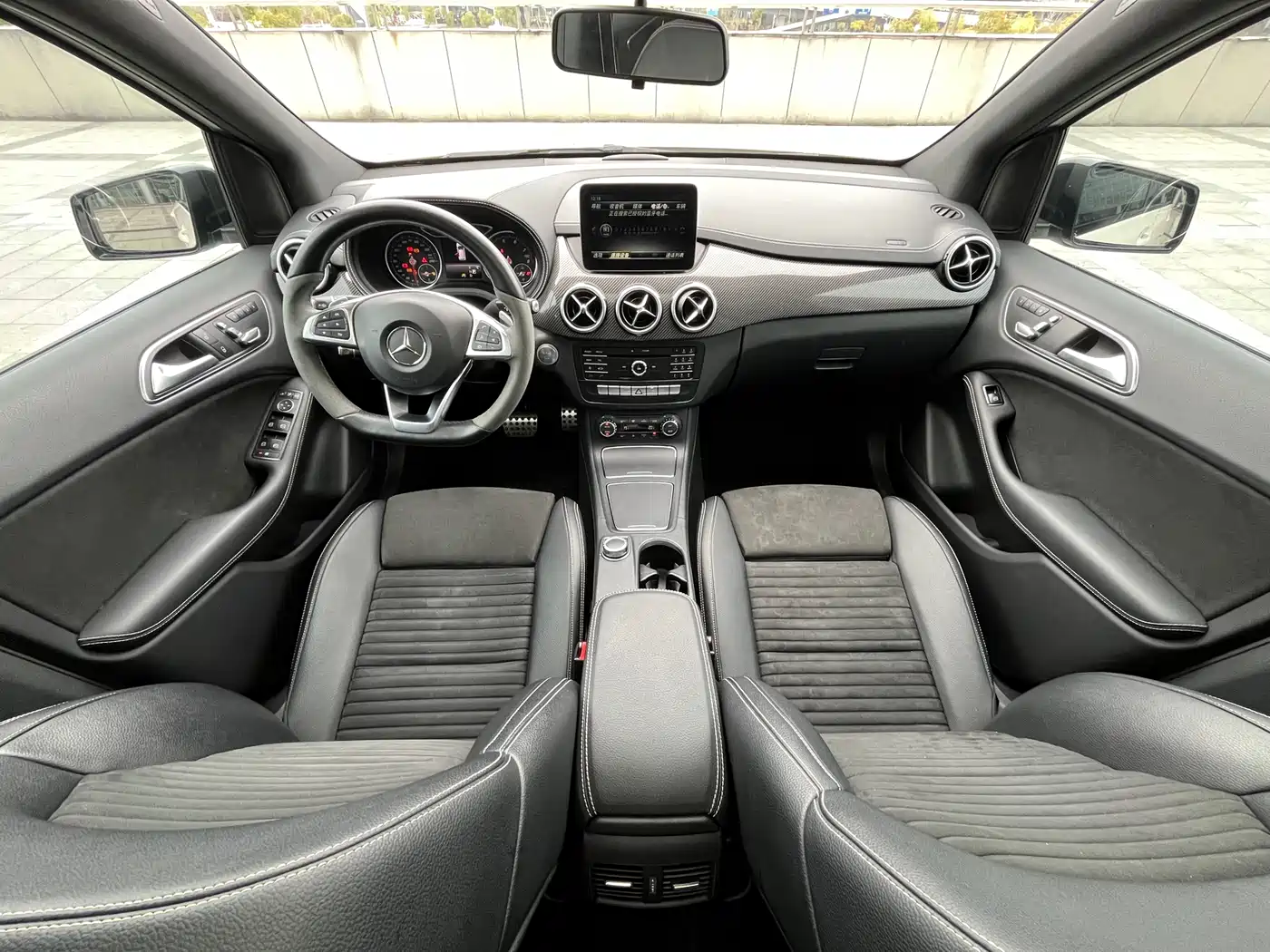 Mercedes-Benz B-Class 2017 B 200 Polar Limited Edition фото 13