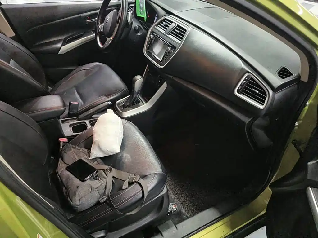 Suzuki SX4 S-Cross 2015 2014 1.6L CVT 4WD Premium