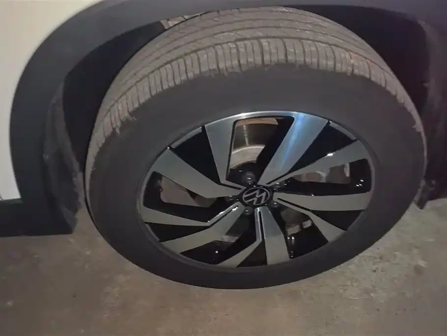 Volkswagen Tayron 2022 280TSI 2WD Luxury Smart Connect Edition фото 6