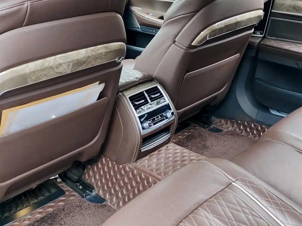 BMW 7 Series 2019 740Li Leading Luxury Package фото 9