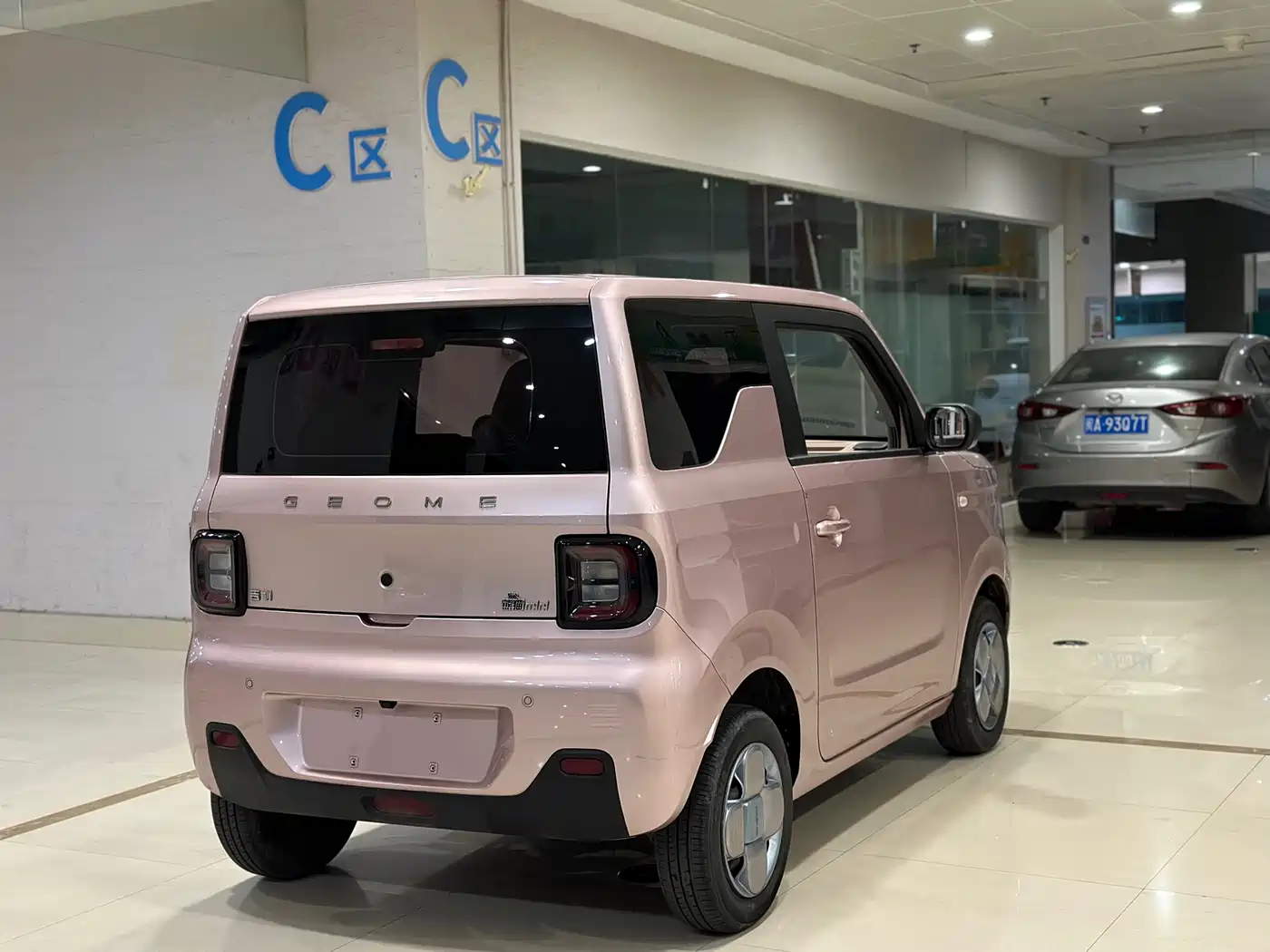 GEELY GALAXY PANDA