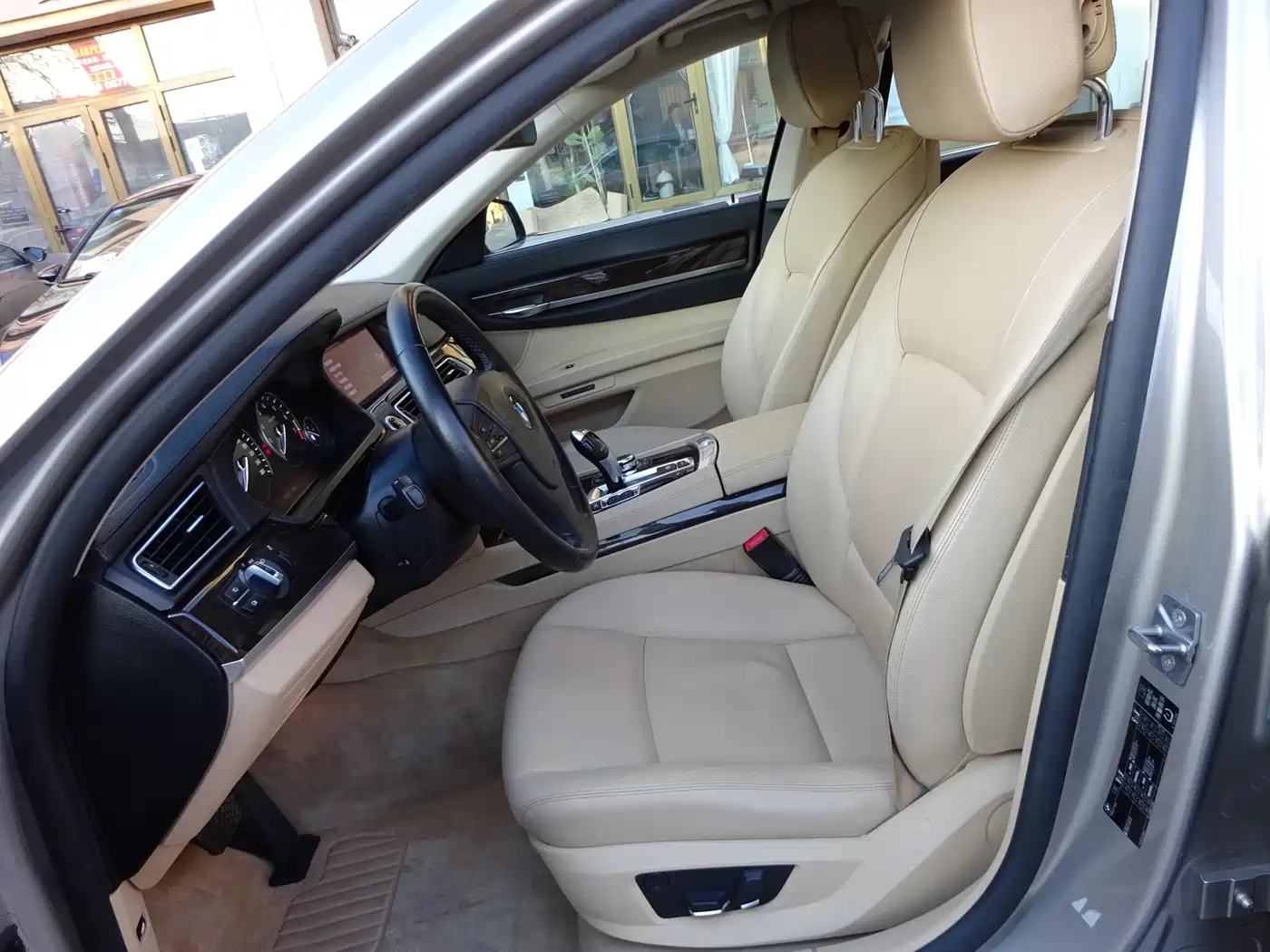 BMW 7 Series 2011 730Li Elegance фото 14