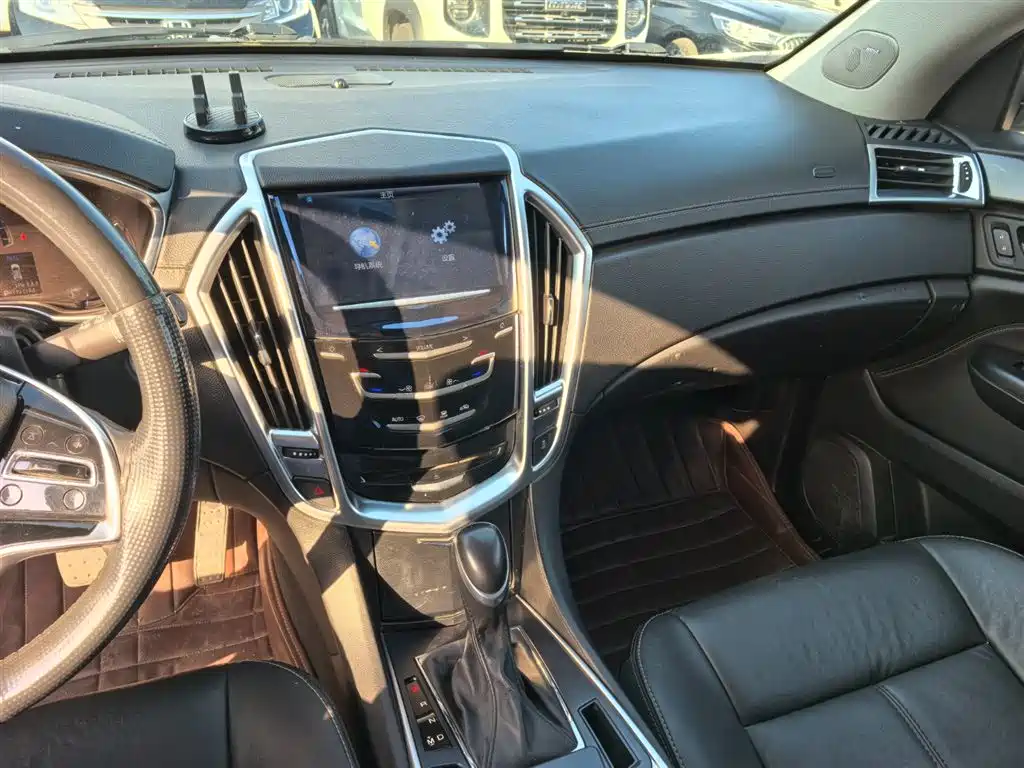 Cadillac SRX 2014 3.0L Comfort Model фото 13